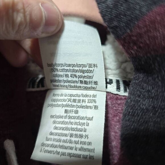 VICTORIA'S SECRET PINK CAMO BLING SEQUIN MAROON HOODIE - Picture 7 of 7